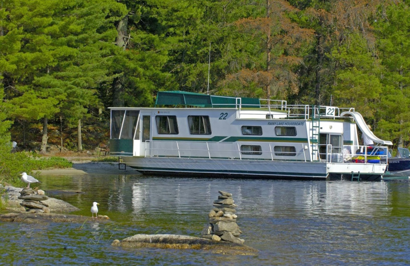 Houseboat exterior at Rainy Lake Houseboats.