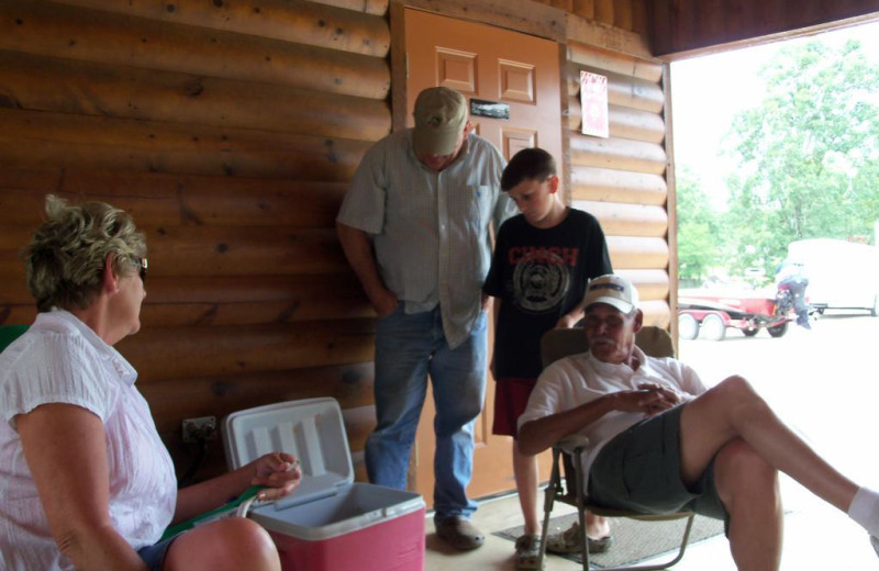 Family at Hochatown Country Lodge.