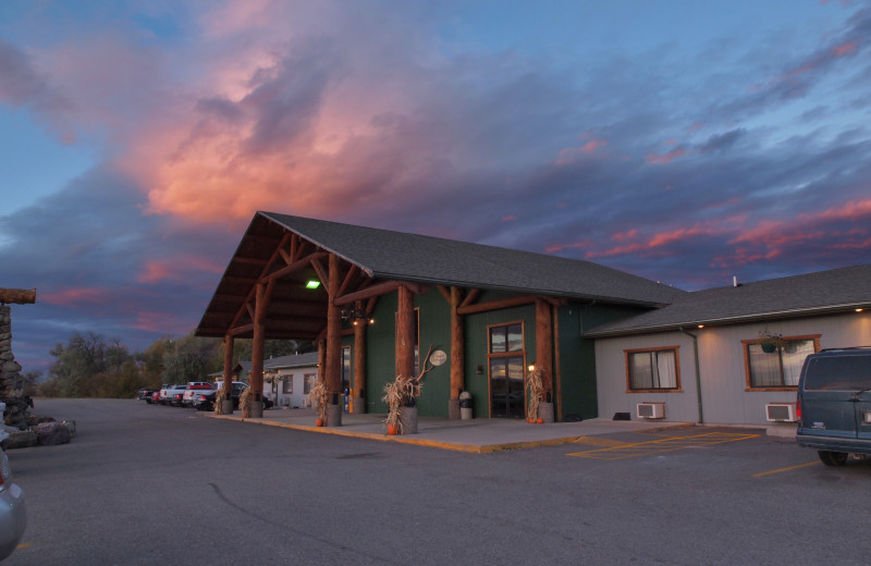 Exterior view of Ninepipes Lodge.