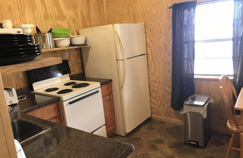 Guest kitchen at Tanglewood Lodge.