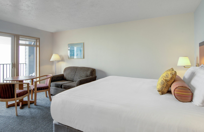 Guest room at The Whaler.