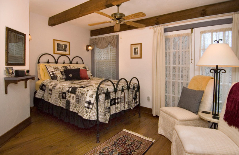 Guest room at Folkestone Inn B&B.