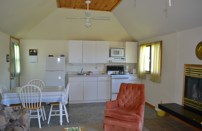 Cottage kitchen at Highland View Resort.