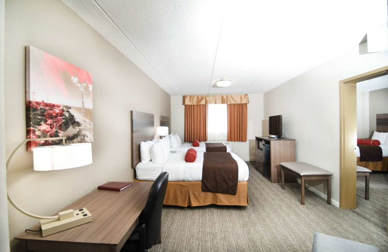 Guest room at BEST WESTERN PLUS Sandusky Hotel