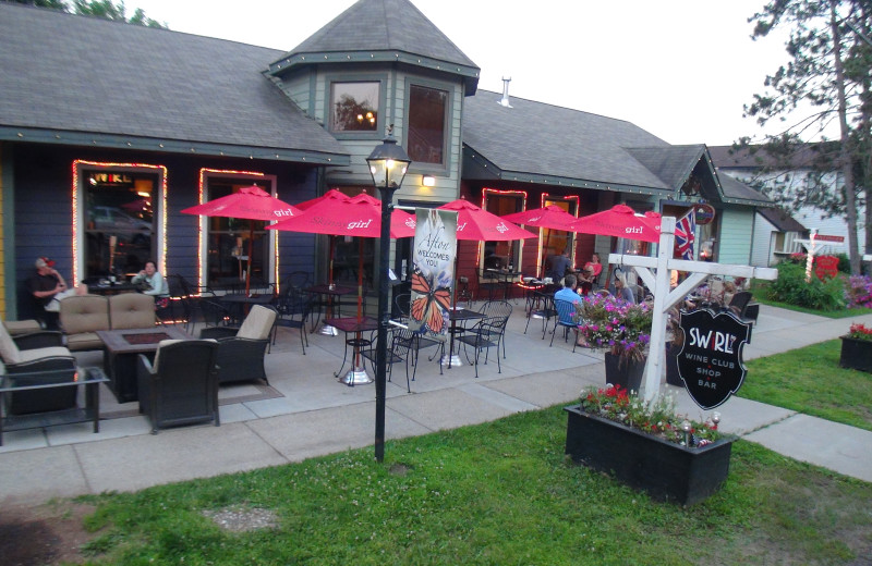 Patio dining at Historic Afton House Inn.