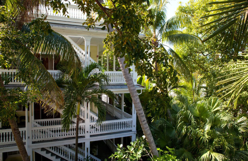 Exterior view of Island City House Hotel.