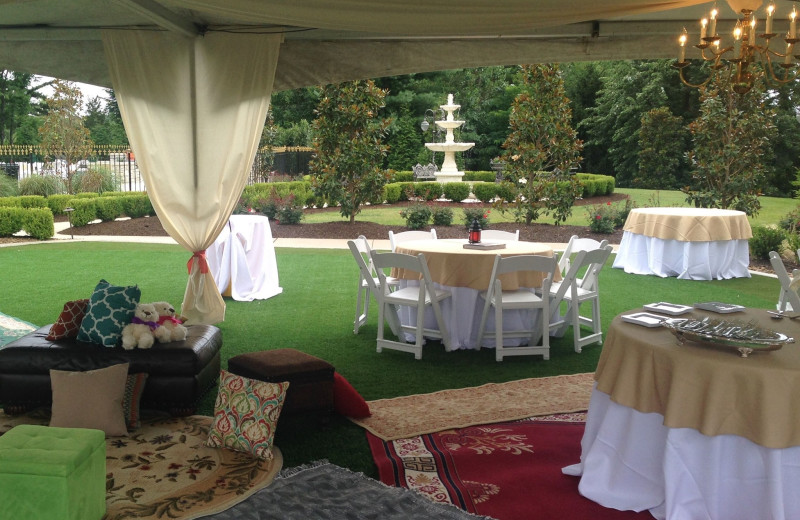 Weddings at Queen Anne Mansion and Resort.