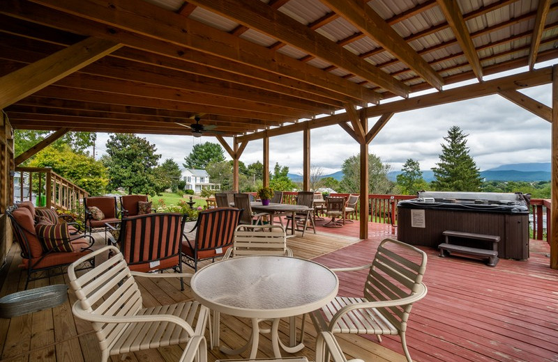 Patio at Mayneview Bed & Breakfast at Luray Overlook.