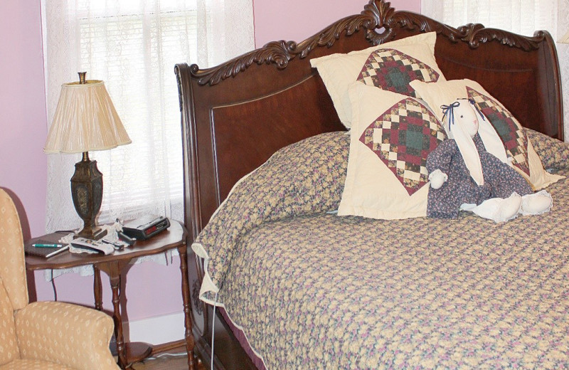 Guest room at Ozark Country Inn.