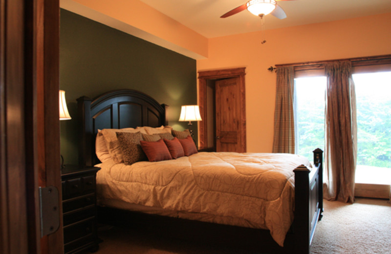 Condo bedroom at Highland Rim Retreats.