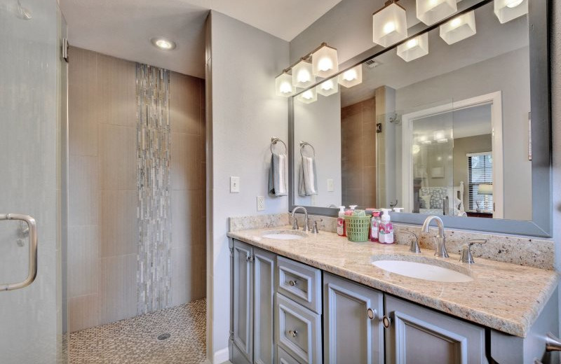 Rental bathroom at Shady Grove Vacation Home on Lake LBJ.