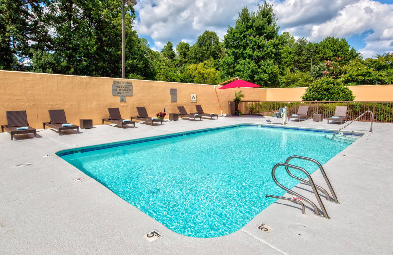 Pool at Courtyard Burlington.