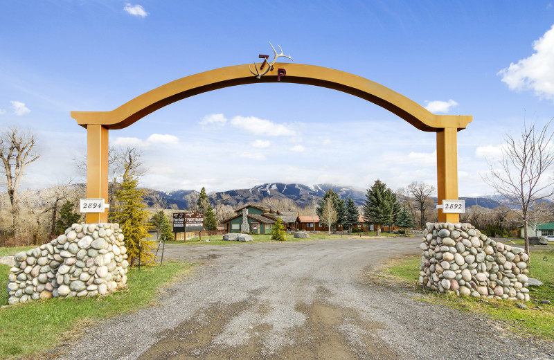 Entrance at 7 Point Ranch.