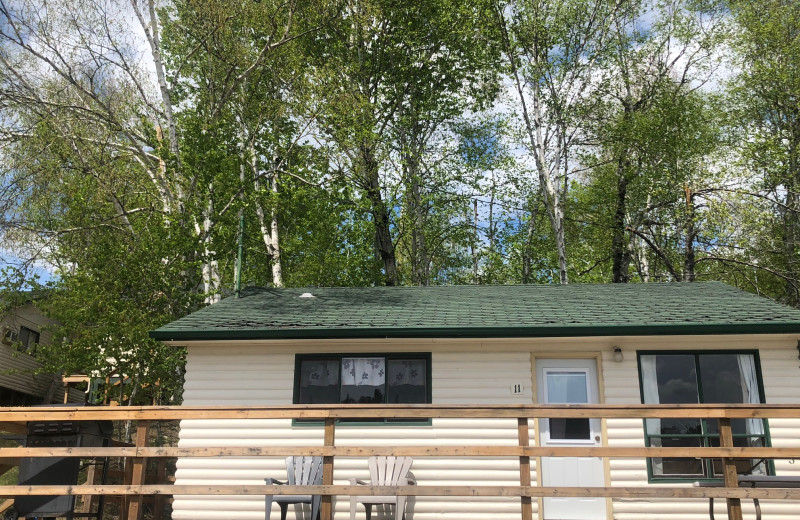 Cabin exterior at Dogtooth Lake Resort.