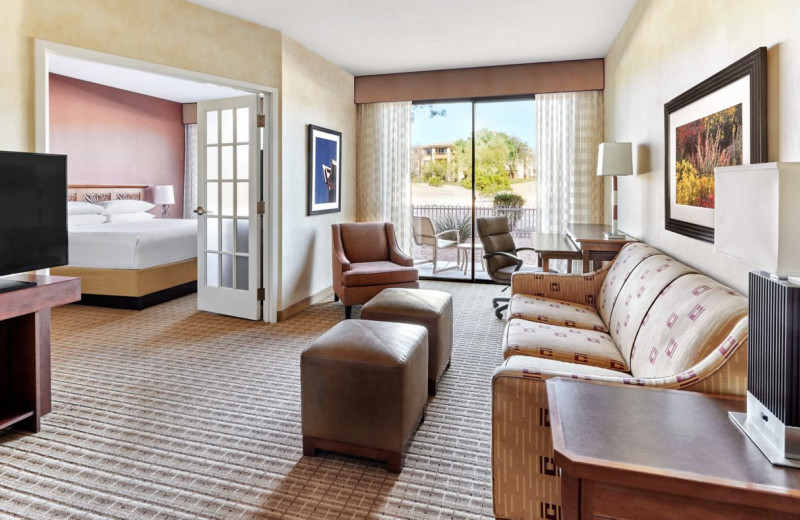 Guest room at Scottsdale Marriott at McDowell Mountains.