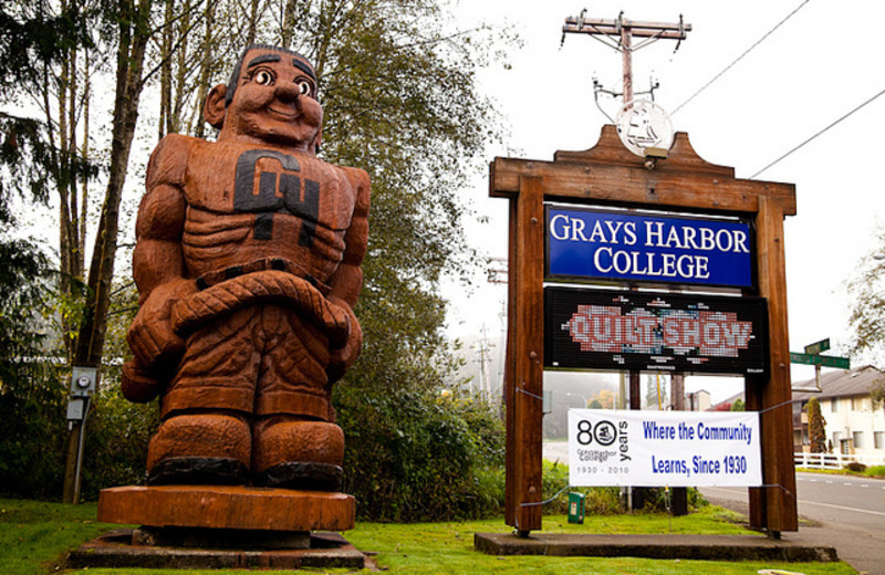 Gray's Harbor College near Grays Harbor Inn & Suites.