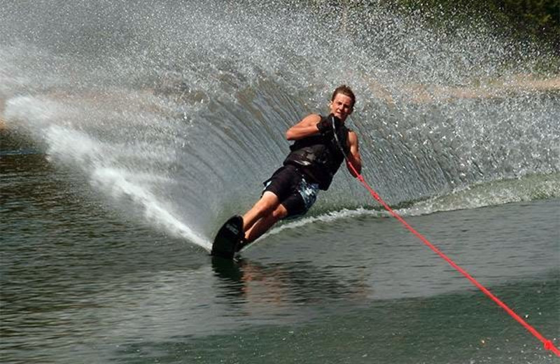 Water activities at Hot Springs Village Rentals.