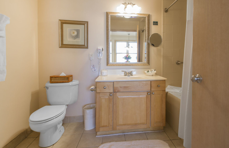 Guest bathroom at Mill Creek Hotel.