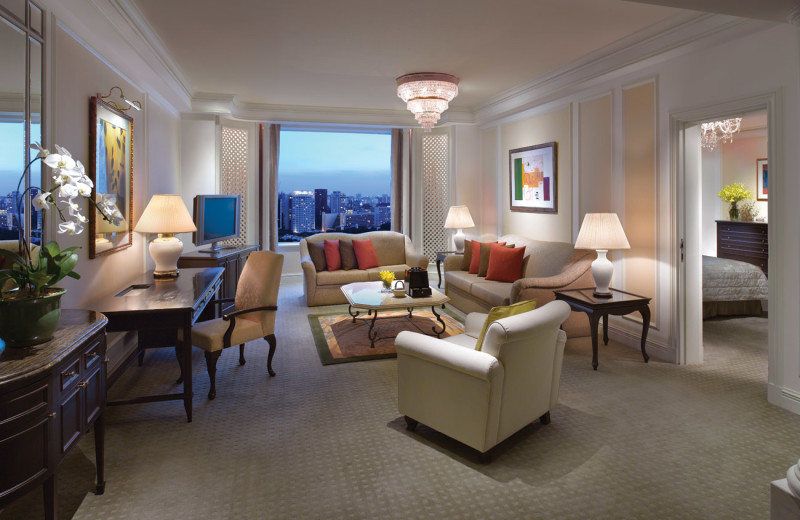 Guest room at Shangri-La Hotel-Singapore.