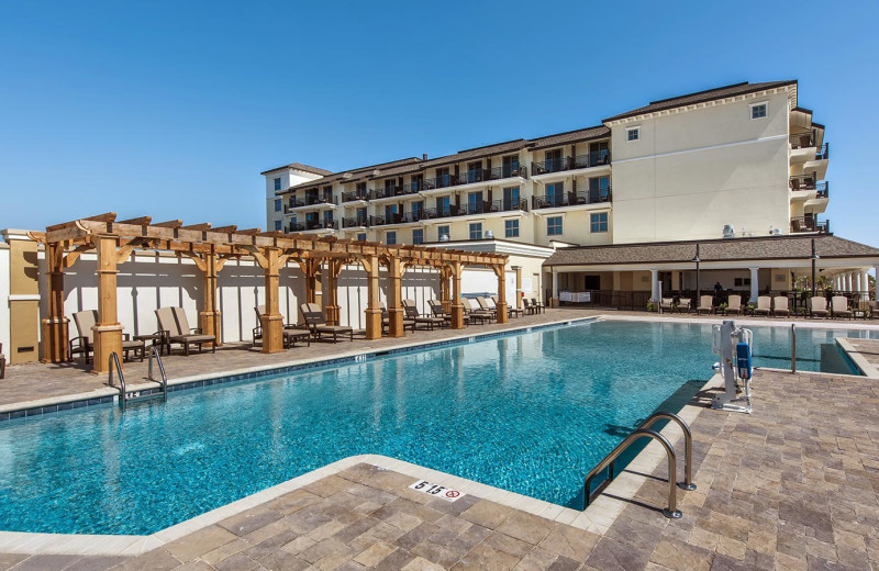 Outdoor swimming pool at Westin Jekyll Island