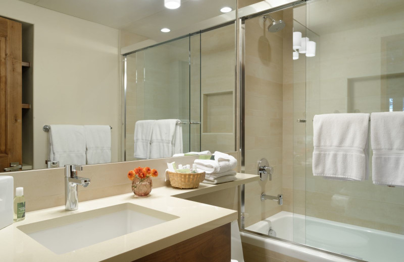 Condo bathroom at Aspen Square Condominium Hotel.