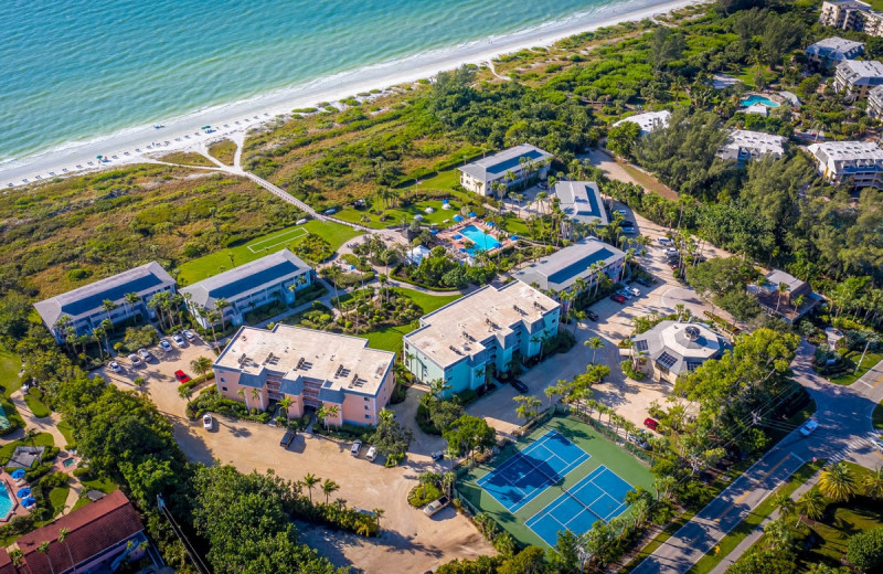 Aerial view of Sanibel Inn.