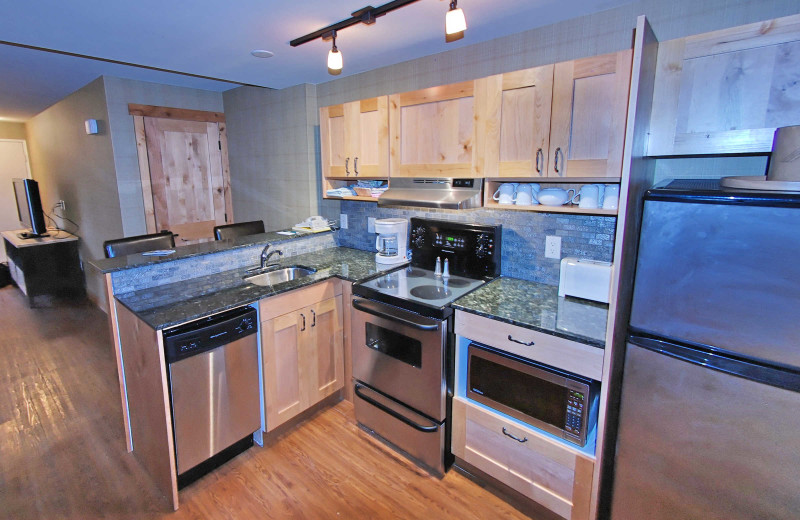 Guest kitchen at Inns of Banff.