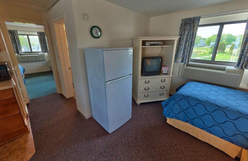 Guest room at Sands by the Sea.