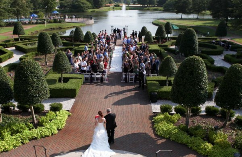 Outdoor Ceremony at The Founders Inn