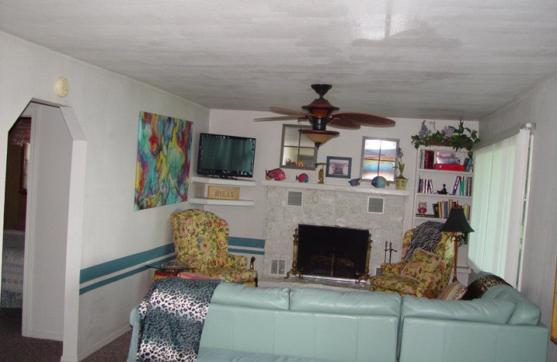 Guest living room at Paradise Cove Marine Resort.