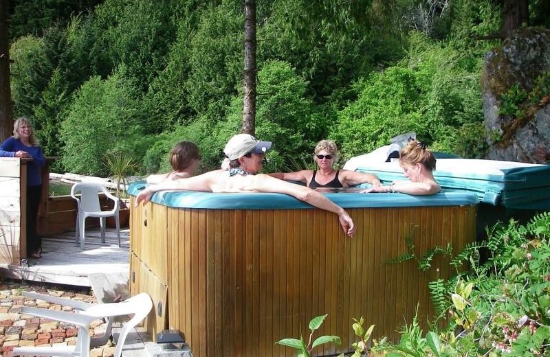 Hot tub at Sechart lodge.