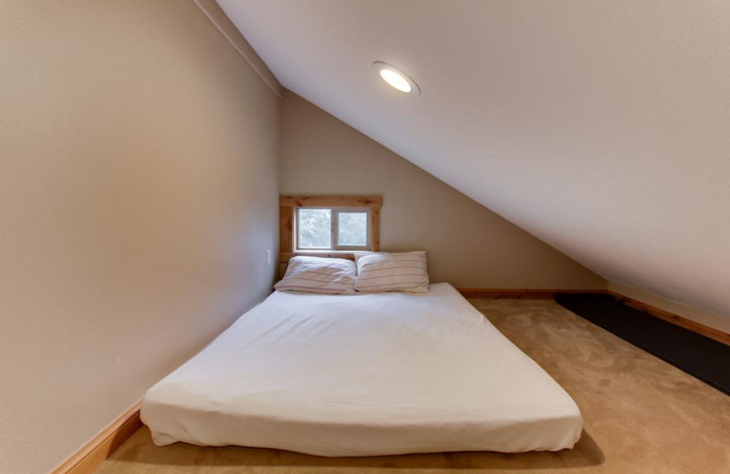 Guest room at Olympic Foothills Lodge.