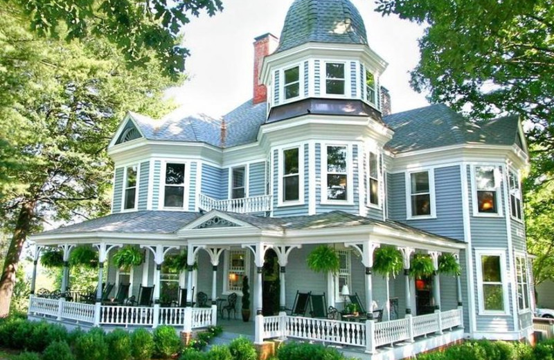 Welcome to the Biltmore Village Inn