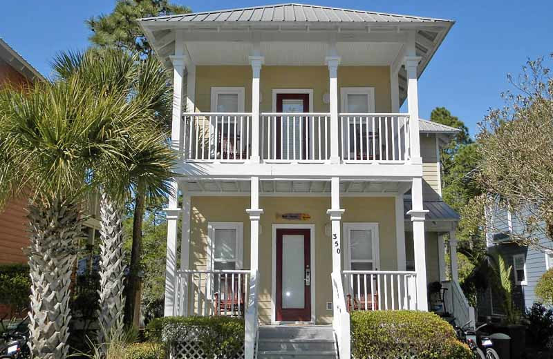 Vacation at a pet friendly vacation home or condo with Southern Vacation Rentals.