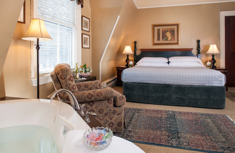 Guest room at Inn At Lake Joseph.