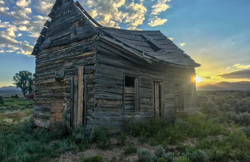 Old barn at Cottonwood Meadow Lodge.