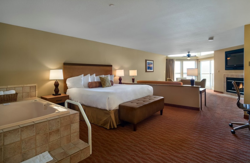 Guest room at Hallmark Resort in Newport.