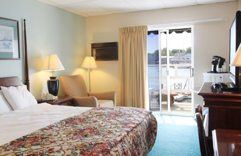 Guest room at Boothbay Harbor Inn.