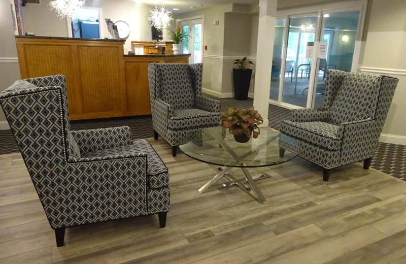 Lobby at OgunquitHotels.net.