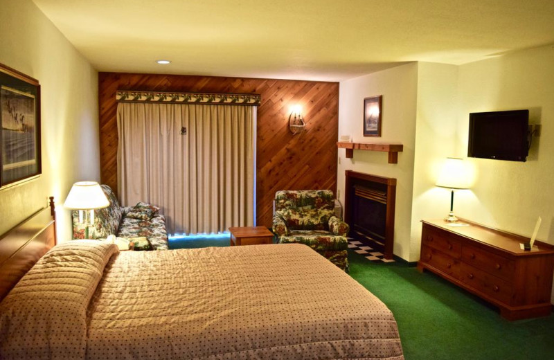 Guest room at Whitetail Lodge.