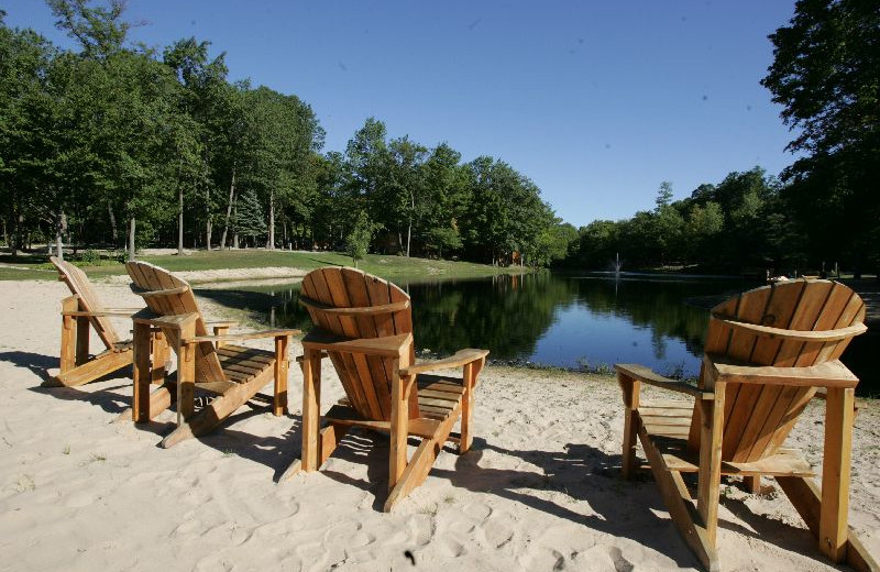 Beach at Lakeside Cabins Resort.