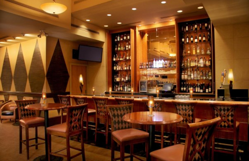 The bar at Crowne Plaza Minneapolis.