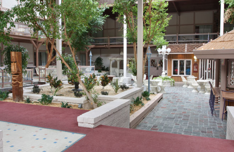 Court yard at Eisenhower Hotel & Conference Center.