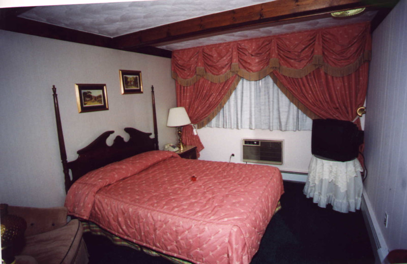 Guest room at Victorian Manor Apartments.