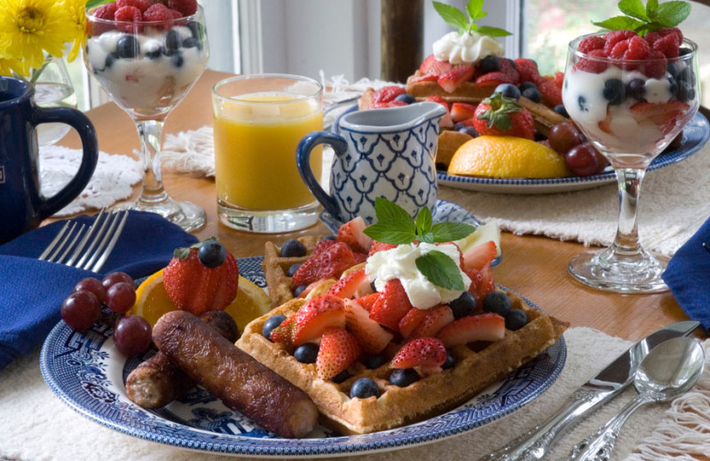 Breakfast at Folkestone Inn B&B.