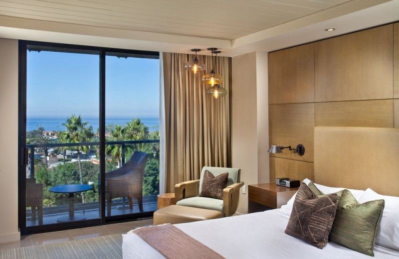 Guest room at Hotel La Jolla at the Shores.