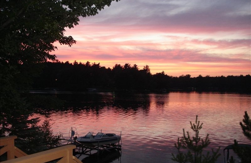 Lake sunset at Sill's Lakeshore Resort.