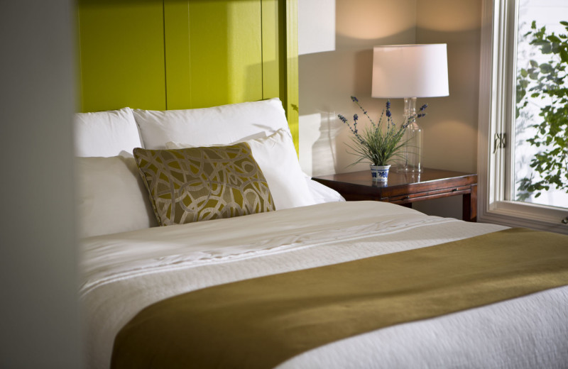 Guest room at The Inns at Equinox.