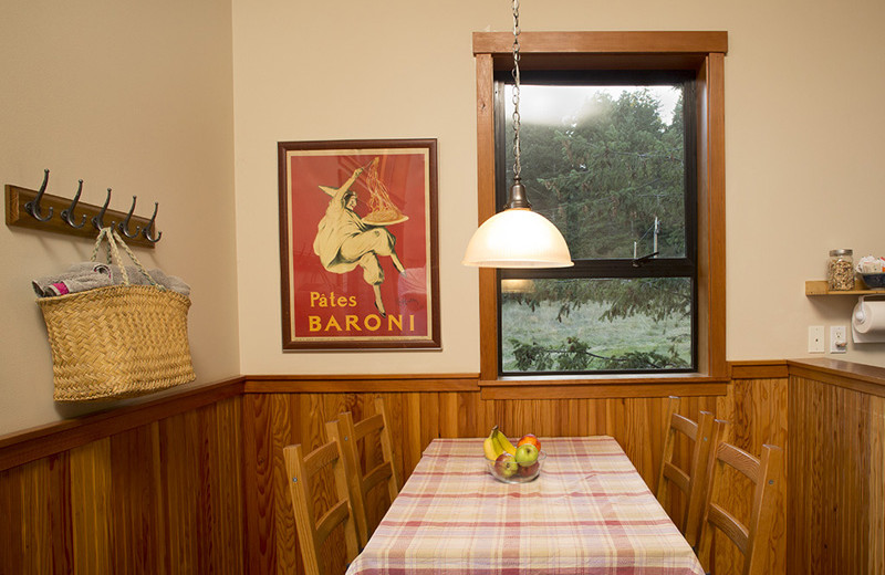 Guest dining room at Pebble Cove Farm.