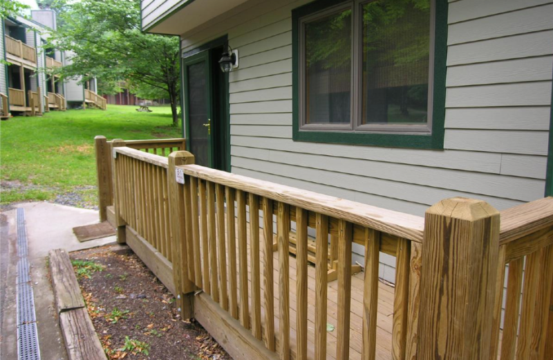 Vacation rental porch at Timberline Herzwoods and Northwoods Resort.